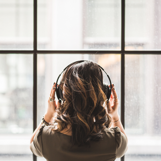 4 Podcasts Every Woman Should Have on Their Playlist
